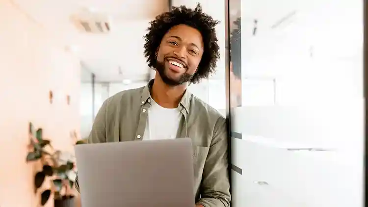 Practical, powerful employee education: How interactivity supports greater learning online